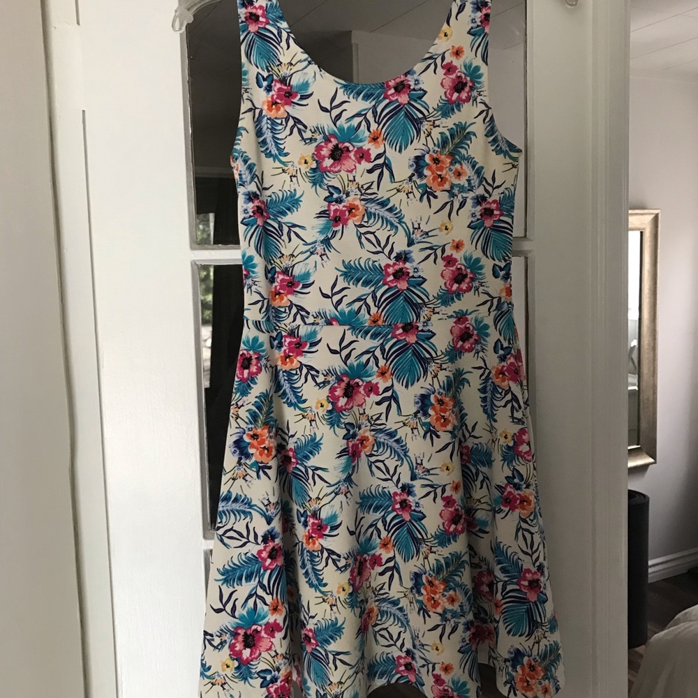 Floral multicolored short dress